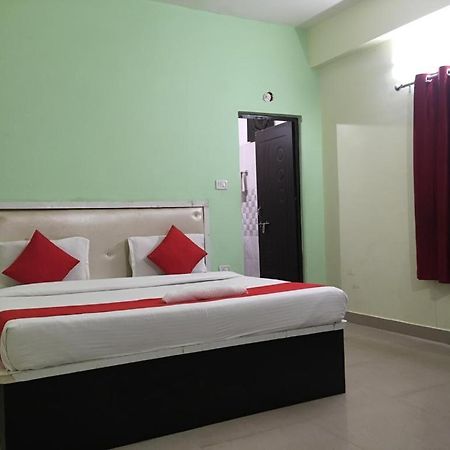 Hotel Yug Residency Waranasi Zewnętrze zdjęcie