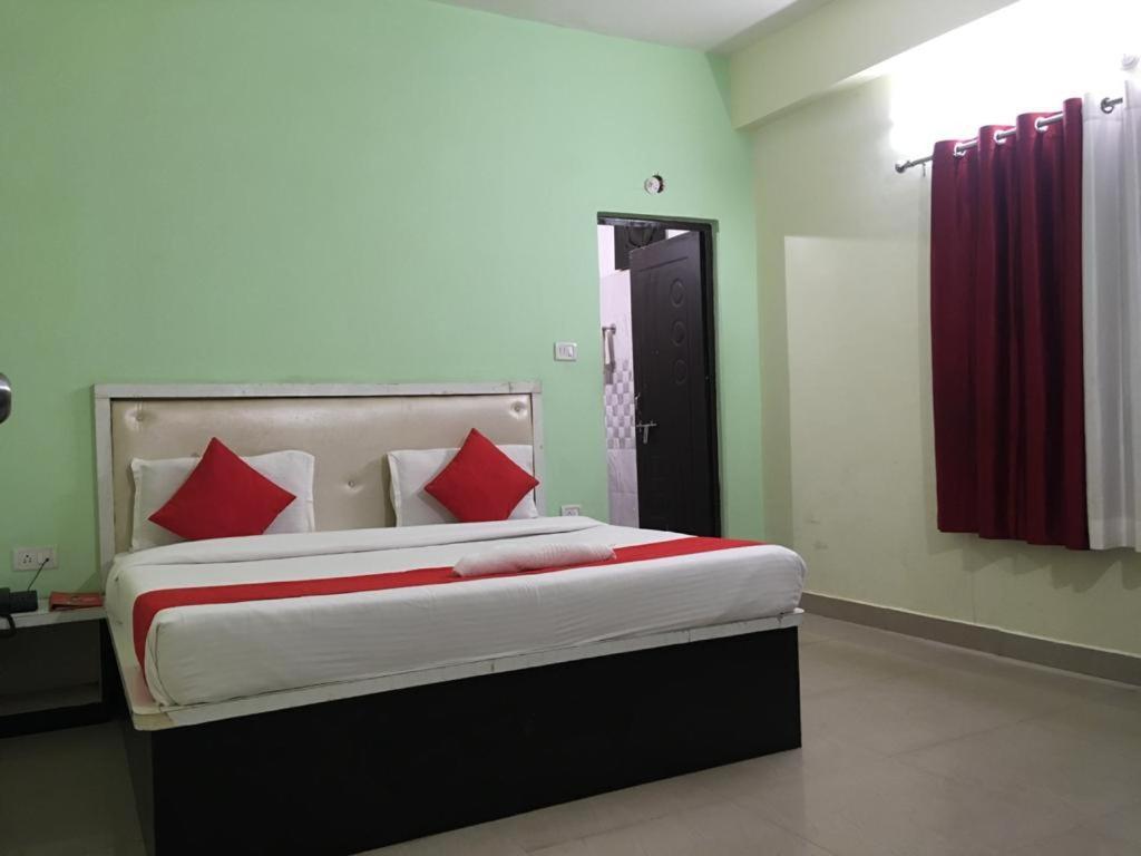 Hotel Yug Residency Waranasi Zewnętrze zdjęcie