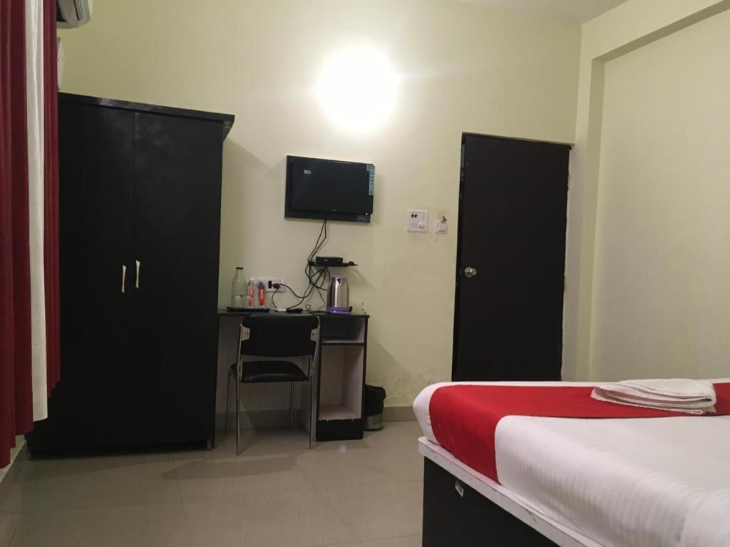 Hotel Yug Residency Waranasi Zewnętrze zdjęcie