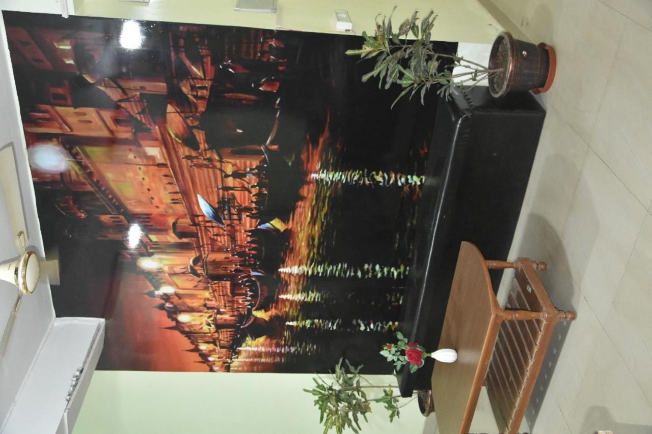 Hotel Yug Residency Waranasi Zewnętrze zdjęcie