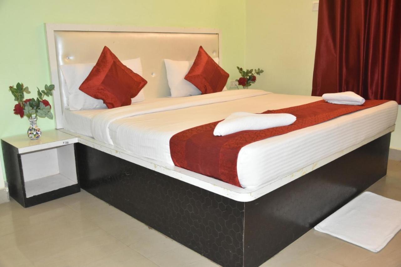 Hotel Yug Residency Waranasi Zewnętrze zdjęcie